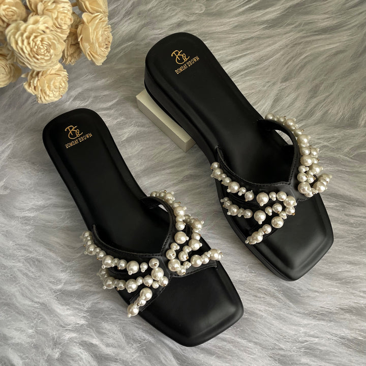 Nola Pearly Black sliders